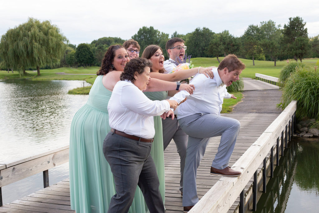 Cheryl's wedding party holding her back from taking the leap