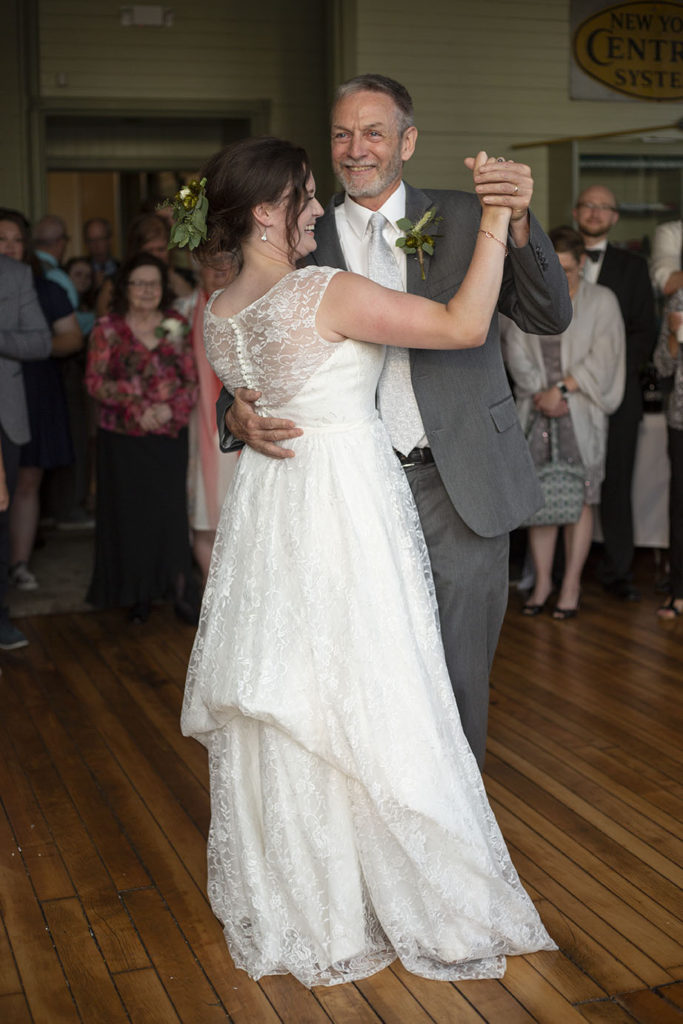 Father and daughter dance at Chelsea Michigan wedding