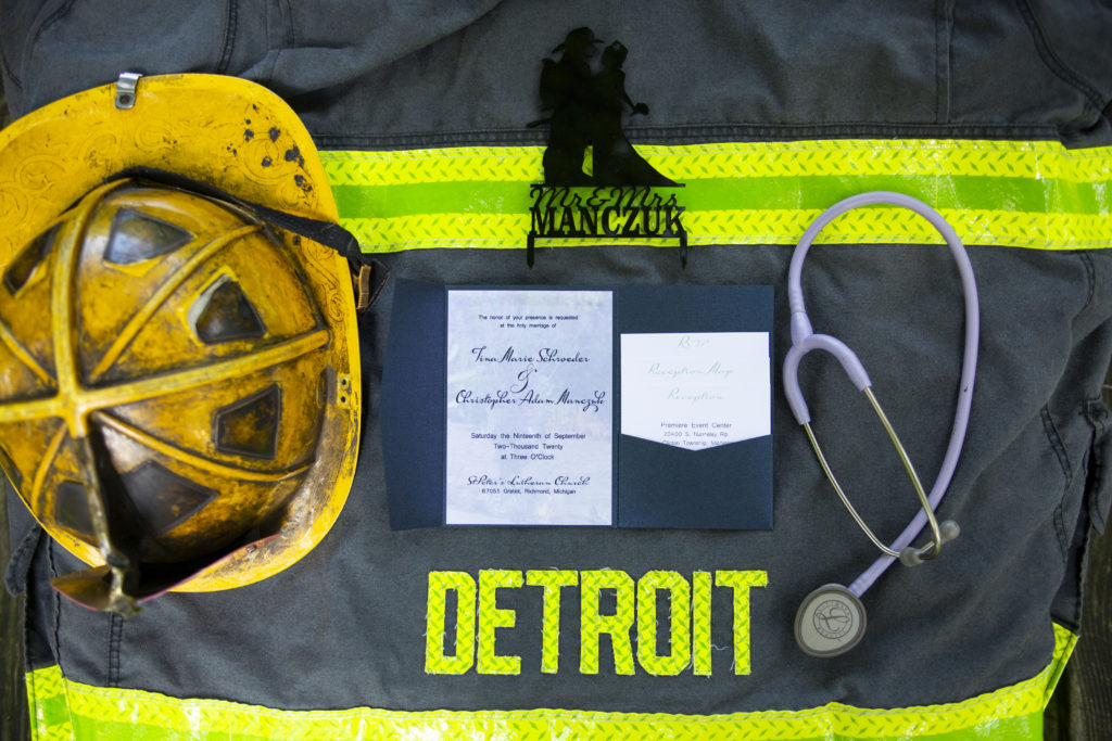 Michigan wedding details Detroit firefighter and nurse