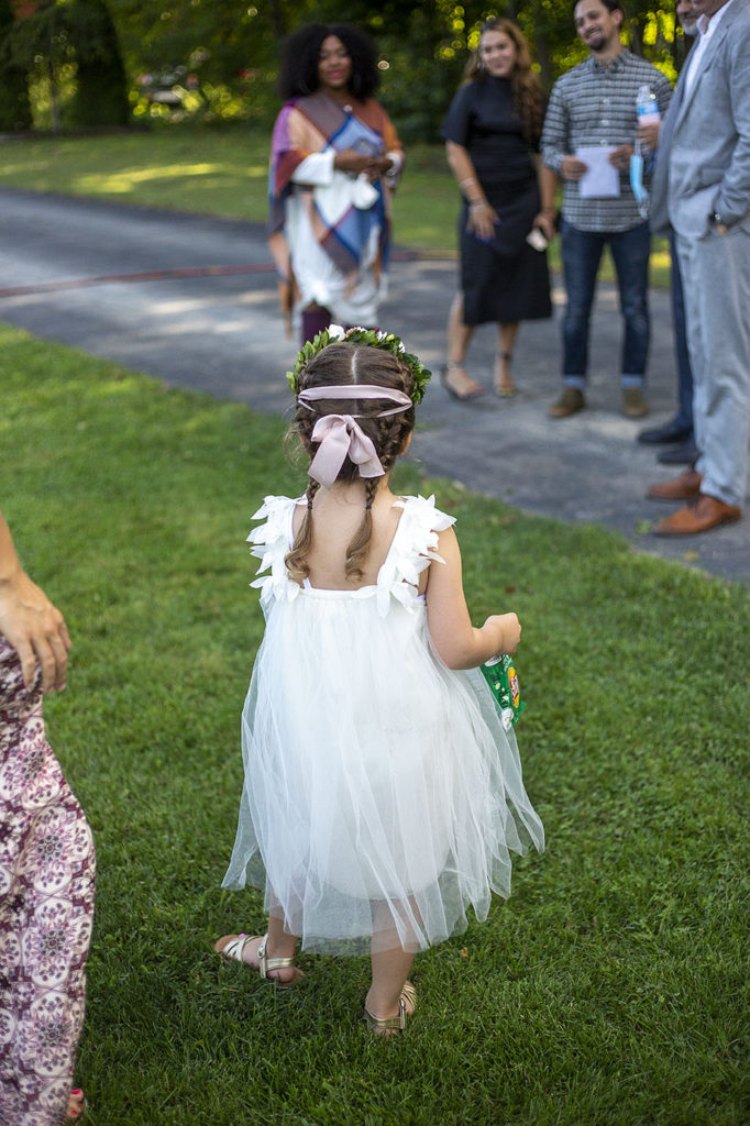 Flower girl and her hair detail