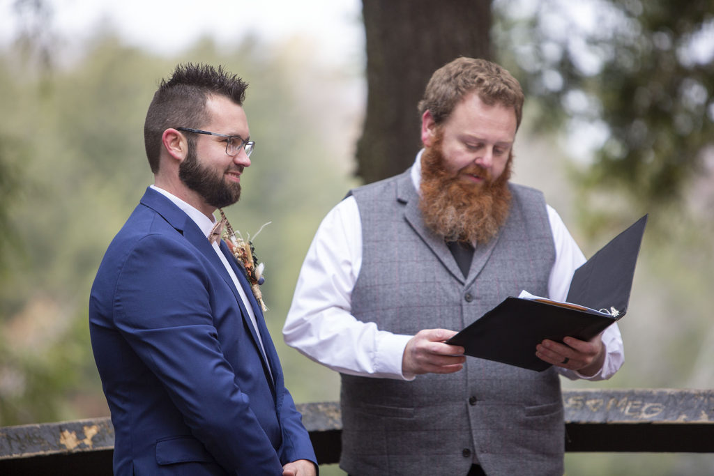 Northern Michigan officiant Tahquamenon Falls elopement