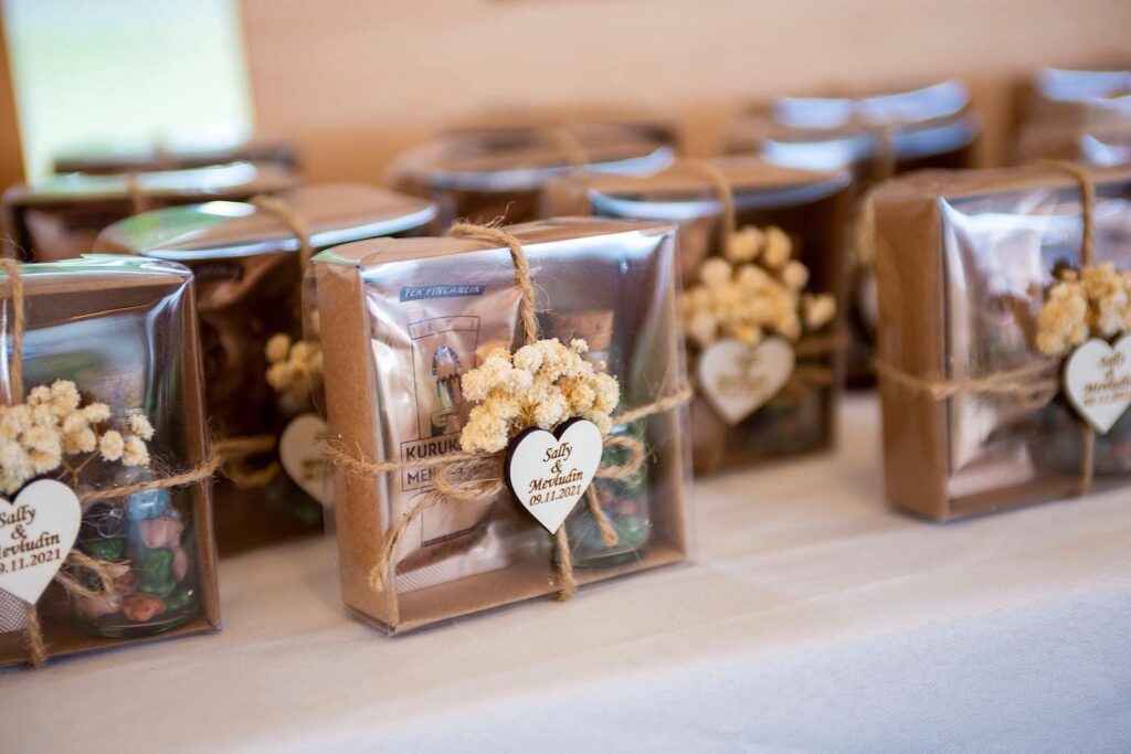 Howell wedding favors