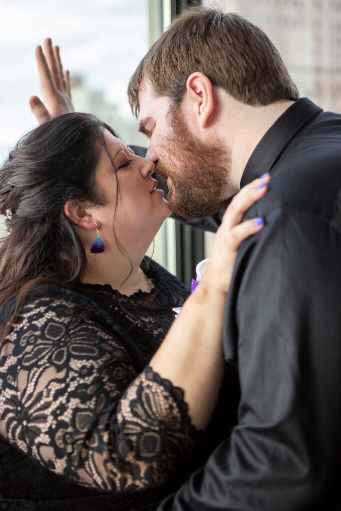 Melissa and Steven kissing at their Fort Pontchartrain wedding.