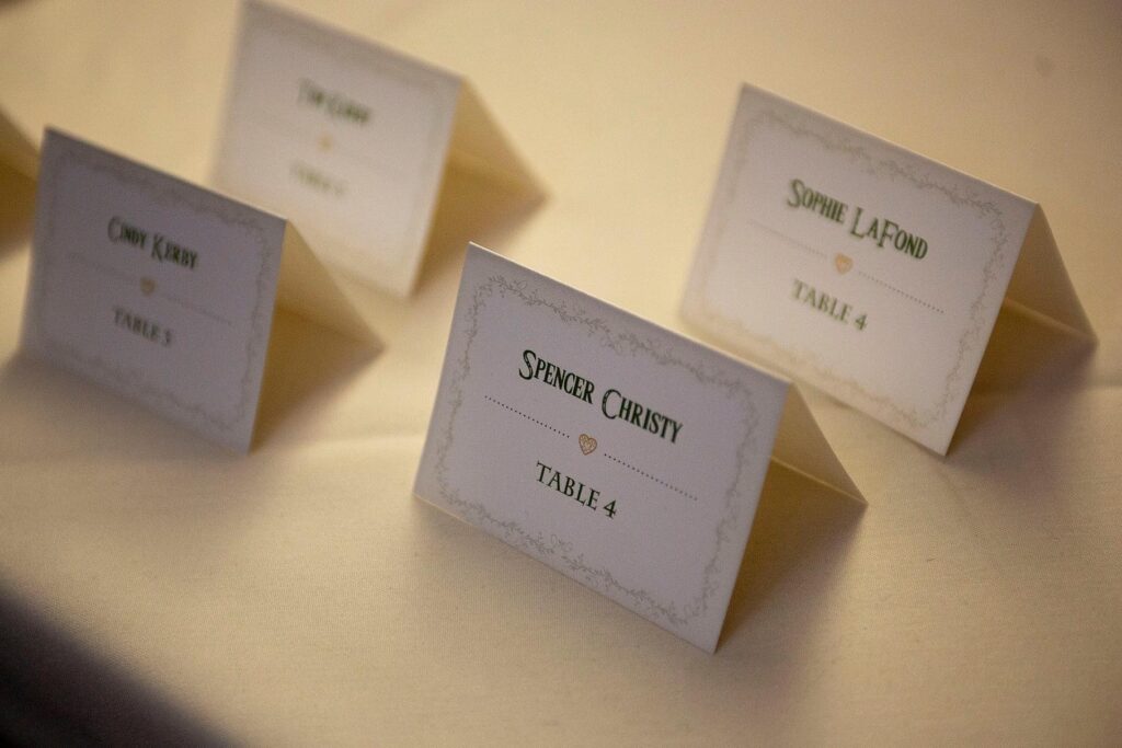 Escort tent cards